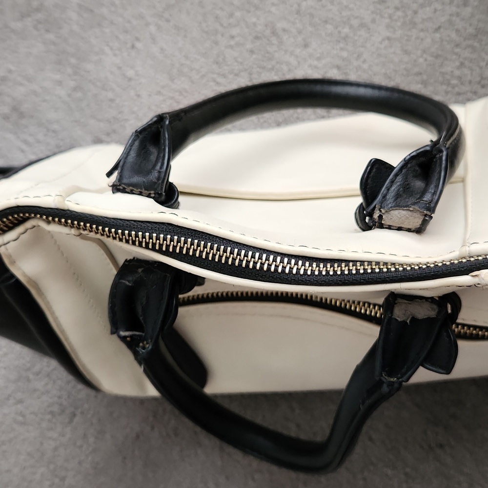 Purse - Picture 4 of 4
